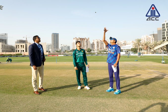 انڈر 19 ایشیا کپ،شیخ رشید بھی پاکستان کی راہ سے ہٹنے پر مجبور،بھارت کے 4 کھلاڑی آئوٹ