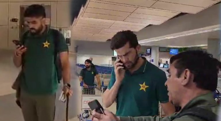 پاکستان کرکٹ ٹیم امریکا پہنچ گئی،سر اٹھاکر کھیلنے کا حوصلہ درکار